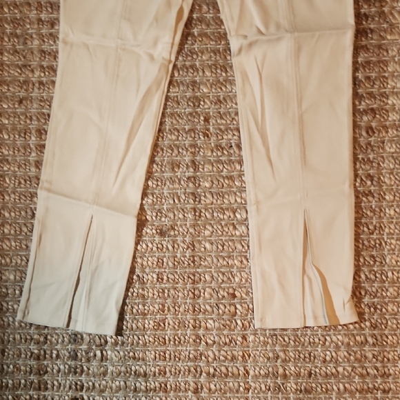 Cream Skinny Pants with Tailored Fit - Picture 5 of 6